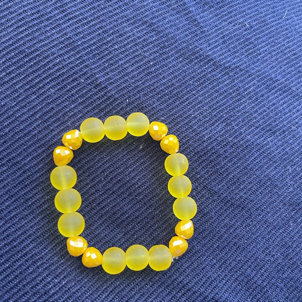 New Hand Made Yellow Beaded Bracelet